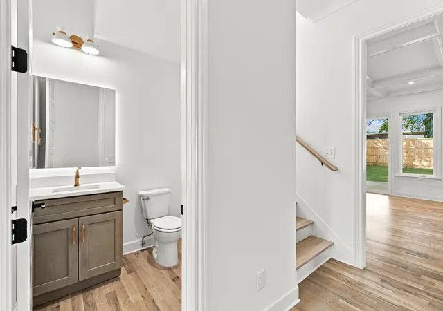 Photo 2 of Single family home for sale at 1721a Marsden Ave, Nashville, TN 37216 | MLS# 3615483 | Listing updated on 2026-10-09
