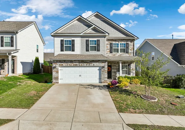 Photo 1 of Single family home for sale at 1075 Watermark Way, Mount Juliet, TN 37122 | MLS# 3615125 | Listing updated on 2026-10-29