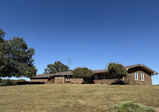 Photo 1 of Single family home for sale at 2775 John Moore Rd, Greenville, KY 42345 | MLS# 3613161 | Listing updated on 2026-10-07