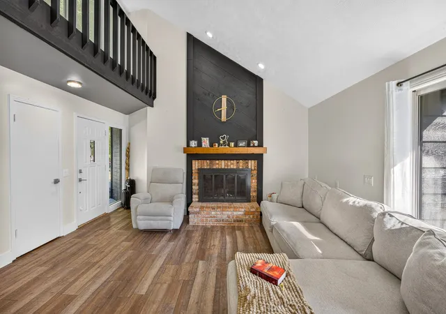 Photo 2 of Single family home for sale at 674 Skyline Dr, Sparta, TN 38583 | MLS# 3618629 | Listing updated on 2026-10-09