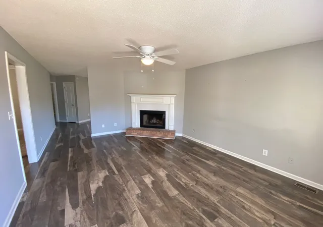 Photo 1 of Single family home for sale at 1859 Timberline Pl, Clarksville, TN 37042 | MLS# 3613030 | Listing updated on 2026-10-07
