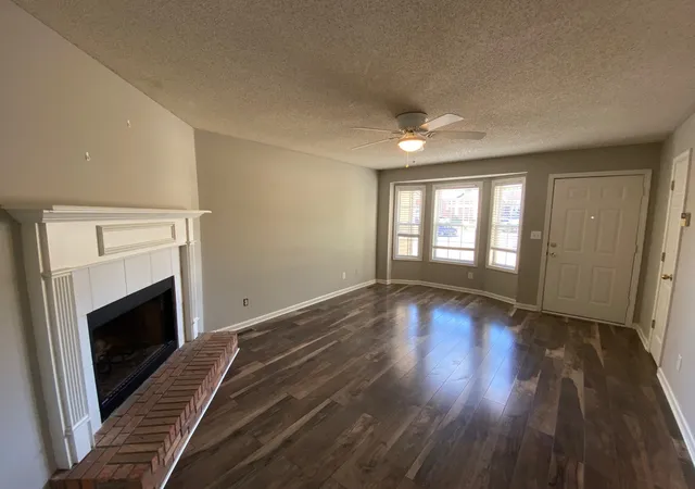 Photo 2 of Single family home for sale at 1859 Timberline Pl, Clarksville, TN 37042 | MLS# 3613030 | Listing updated on 2026-10-07