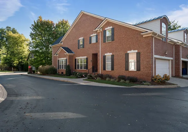 Single family home for sale at 128 Brilliantine Cir, Franklin, TN 37064 | MLS# 3615314