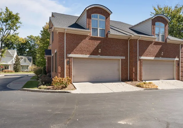 Photo 2 of Single family home for sale at 128 Brilliantine Cir, Franklin, TN 37064 | MLS# 3615314 | Listing updated on 2026-10-08