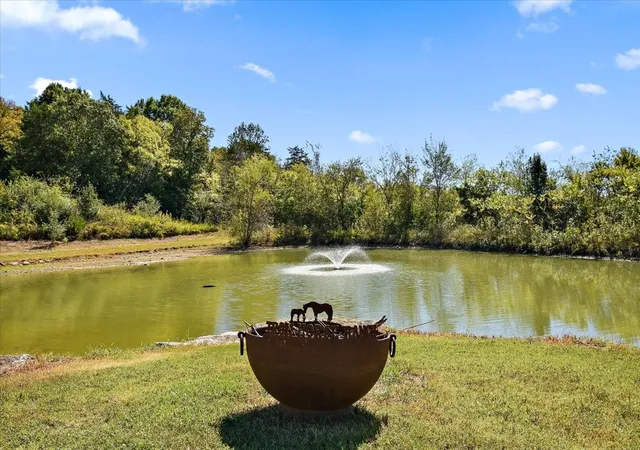 Photo 1 of Single family home for sale at 3000 Carters Crk Pike, Franklin, TN 37064 | MLS# 3620217 | Listing updated on 2026-10-25