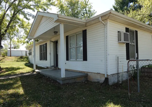 Photo 1 of Single family home for sale at 4901 Highway 52 W, Lafayette, TN 37083 | MLS# 3615064 | Listing updated on 2026-10-08