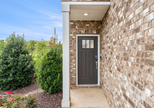 Photo 2 of Single family home for sale at 1201 W End Sta Dr, Lebanon, TN 37087 | MLS# 3619194 | Listing updated on 2026-10-11