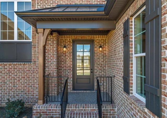 Photo 3 of Single family home for sale at 812 Brookdale Ct, Lebanon, TN 37087 | MLS# 3613159 | Listing updated on 2026-10-07