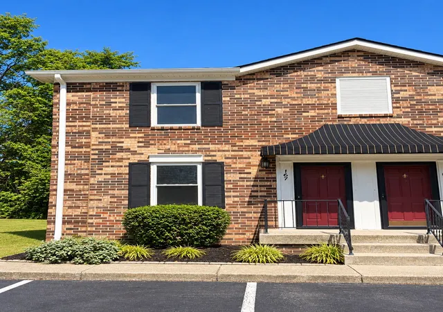 Photo 2 of Townhouse for sale at 167 Edgewood Dr, Hendersonville, TN 37075 | MLS# 3613150 | Listing updated on 2026-10-07