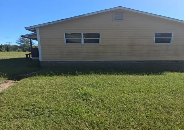 Photo 3 of Single family home for sale at 120 Clifft Rd, Bolivar, TN 38008 | MLS# 3613236 | Listing updated on 2026-10-09