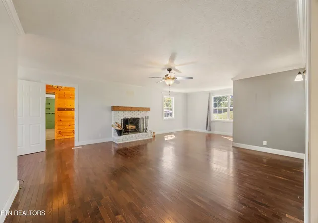 Photo 3 of Single family home for sale at 4300 Browder Holw Rd, Lenoir City, TN 37771 | MLS# 3613127 | Listing updated on 2026-10-08