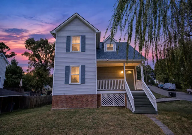 Photo 2 of Single family home for sale at 319 7th Avenue, Columbia, TN 38401 | MLS# 3613180 | Listing updated on 2026-10-28