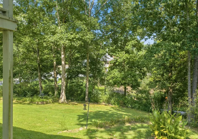 Photo 3 of Single family home for sale at 251 Mabry St, Camden, TN 38320 | MLS# 3613145 | Listing updated on 2026-10-07