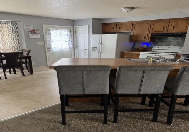 Photo 2 of Single family home for sale at 214 Sherwood Hills Dr, Clarksville, TN 37042 | MLS# 3613201 | Listing updated on 2026-10-07