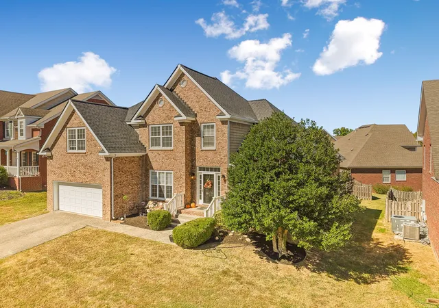 Photo 3 of Single family home for sale at 2004 Keene Cir, Spring Hill, TN 37174 | MLS# 3613268 | Listing updated on 2026-10-11