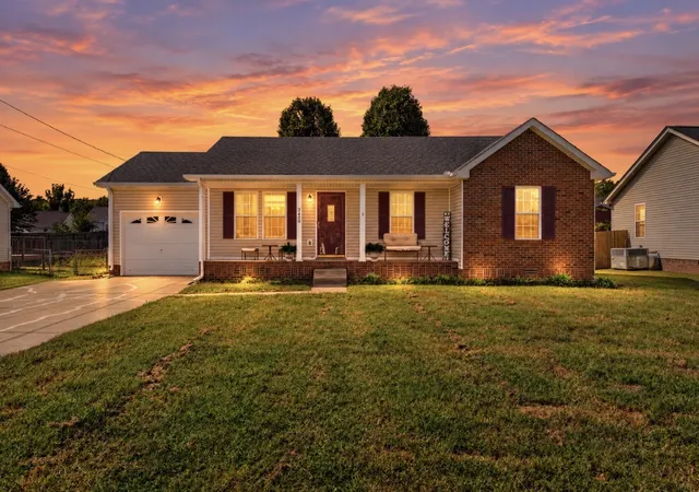 Single family home for sale at 3458 Kingfisher Dr, Clarksville, TN 37042 | MLS# 3618832