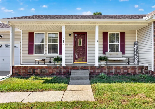 Photo 4 of Single family home for sale at 3458 Kingfisher Dr, Clarksville, TN 37042 | MLS# 3618832 | Listing updated on 2026-10-10