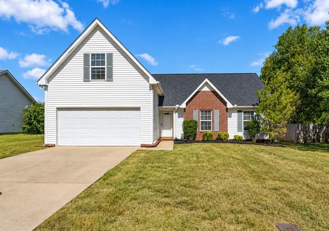 Single family home for sale at 1180 Saint Andrews Dr, Murfreesboro, TN 37128 | MLS# 3615354
