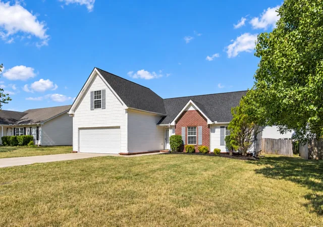 Photo 1 of Single family home for sale at 1180 Saint Andrews Dr, Murfreesboro, TN 37128 | MLS# 3615354 | Listing updated on 2026-10-09
