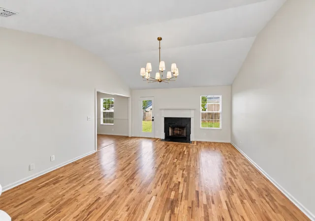 Photo 4 of Single family home for sale at 1180 Saint Andrews Dr, Murfreesboro, TN 37128 | MLS# 3615354 | Listing updated on 2026-10-09