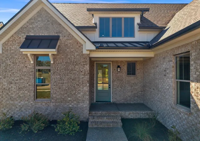 Photo 3 of Single family home for sale at 814 Brookdale Ct, Lebanon, TN 37087 | MLS# 3613195 | Listing updated on 2026-10-07