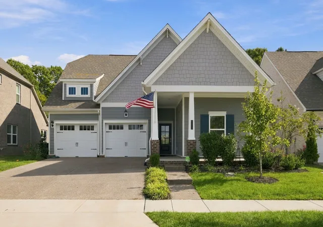 Photo 1 of Single family home for sale at 8013 Headwaters Dr, Franklin, TN 37064 | MLS# 3620207 | Listing updated on 2026-10-25