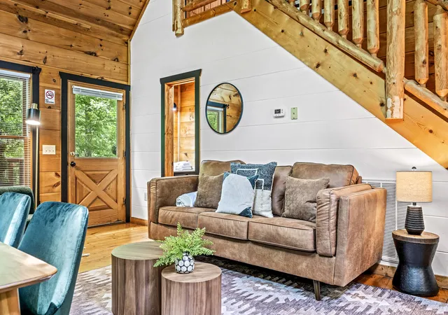 Photo 3 of Single family home for sale at 1420 Silver Poplar Ln, Sevierville, TN 37876 | MLS# 3615357 | Listing updated on 2026-10-08