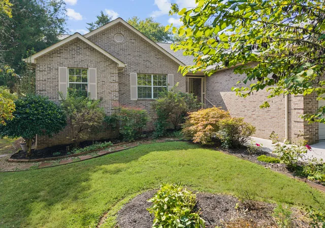 Single family home for sale at 184 Kawga Way, Loudon, TN 37774 | MLS# 3613256