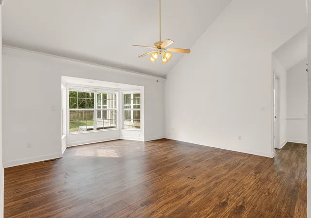 Photo 3 of Single family home for sale at 184 Kawga Way, Loudon, TN 37774 | MLS# 3613256 | Listing updated on 2026-10-08