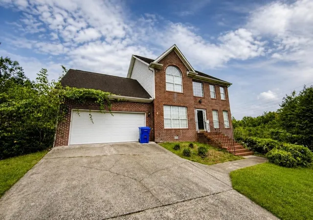 Photo 1 of Single family home for sale at 8866 Brucewood Ln, Knoxville, TN 37923 | MLS# 3620112 | Listing updated on 2026-10-26