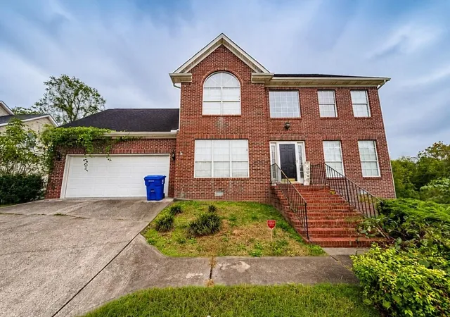 Photo 2 of Single family home for sale at 8866 Brucewood Ln, Knoxville, TN 37923 | MLS# 3620112 | Listing updated on 2026-10-26