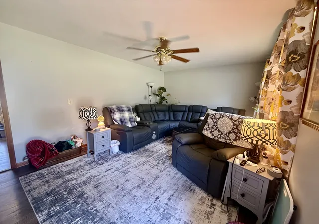 Photo 3 of Single family home for sale at 104 Burrum Dr, Shelbyville, TN 37160 | MLS# 3613210 | Listing updated on 2026-10-07