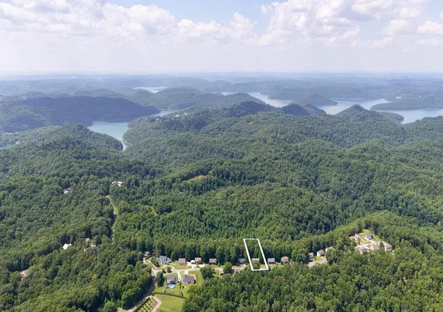 Photo 2 of Single family home for sale at 161 Shiloh Ln, Smithville, TN 37166 | MLS# 3614427 | Listing updated on 2026-10-08