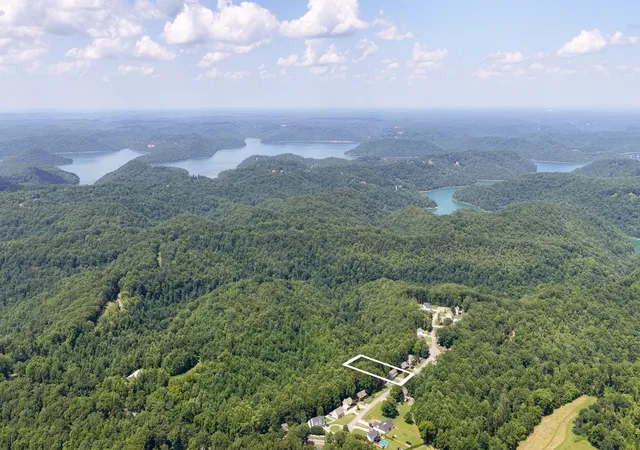 Photo 3 of Single family home for sale at 161 Shiloh Ln, Smithville, TN 37166 | MLS# 3614427 | Listing updated on 2026-10-08