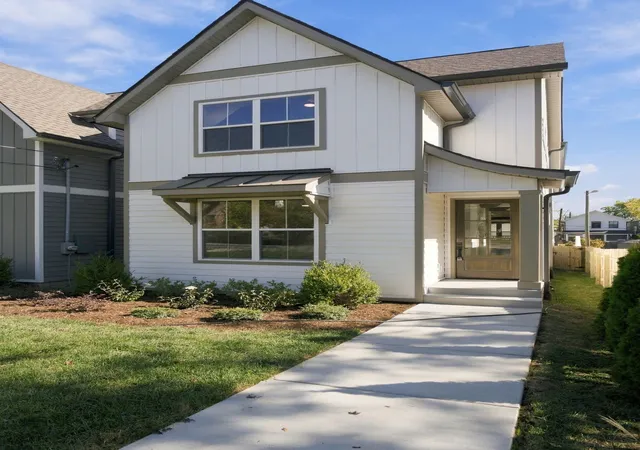 Photo 1 of Single family home for sale at 1423 Pennock Ave #A, Nashville, TN 37207 | MLS# 3623508 | Listing updated on 2026-10-30