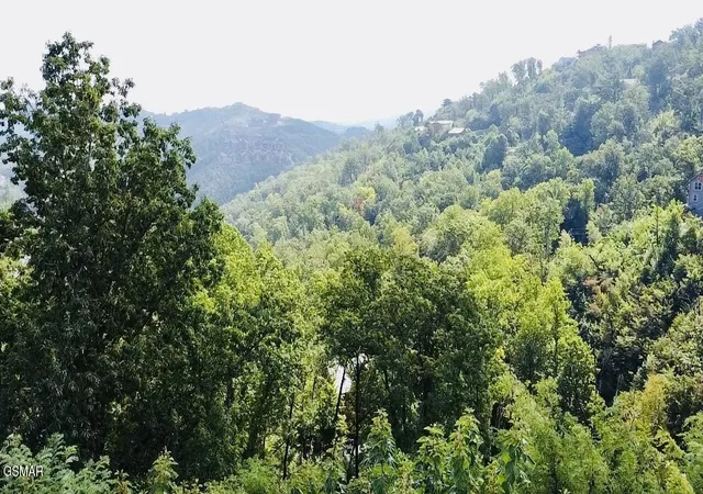 Land for sale at 670 Pinecrest Dr, Gatlinburg, TN 37738 | MLS# 3613261
