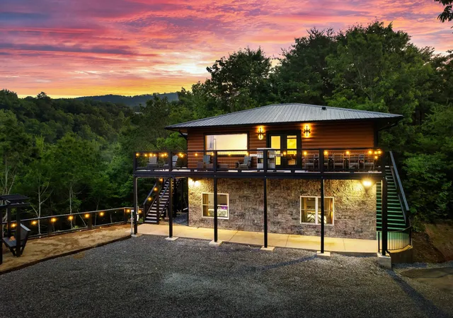 Single family home for sale at 3853 Warden Branch Ln, Gatlinburg, TN 37738 | MLS# 3613275