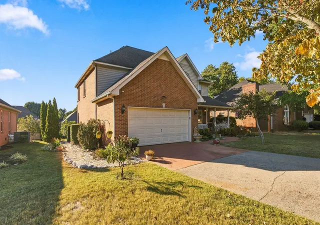 Photo 2 of Single family home for sale at 2906 Standing Bear Way, Murfreesboro, TN 37127 | MLS# 3614463 | Listing updated on 2026-10-09