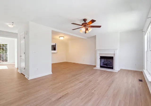 Photo 3 of Townhouse for sale at 477 Huntington Ridge Dr, Nashville, TN 37211 | MLS# 3615120 | Listing updated on 2026-10-10