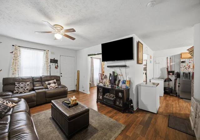 Photo 4 of Single family home for sale at 915 Sylvan Ave, Chattanooga, TN 37411 | MLS# 3613308 | Listing updated on 2026-10-09