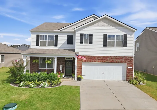 Photo 1 of Single family home for sale at 105 William Dylan Dr, Murfreesboro, TN 37129 | MLS# 3614489 | Listing updated on 2026-10-08