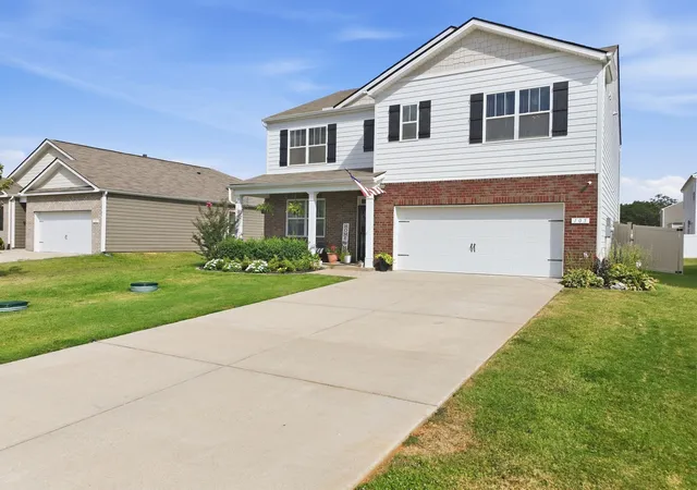 Photo 2 of Single family home for sale at 105 William Dylan Dr, Murfreesboro, TN 37129 | MLS# 3614489 | Listing updated on 2026-10-08
