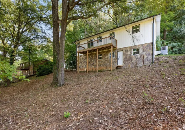 Photo 4 of Single family home for sale at 405 Dempsey Ln, Rossville, GA 30741 | MLS# 3614439 | Listing updated on 2026-10-08