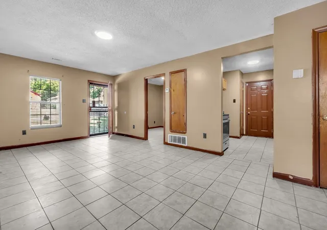 Photo 4 of Single family home for sale at 1397 Gill Ave, Memphis, TN 38106 | MLS# 3614479 | Listing updated on 2026-10-08