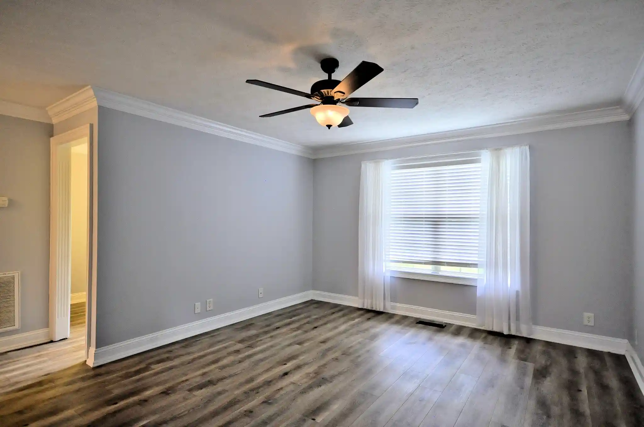 Photo 3 of Townhouse for sale at 135 Excell Rd #402, Clarksville, TN 37043 | MLS# 3615061 | Listing updated on 2026-10-08