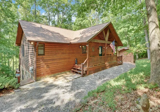 Photo 3 of Single family home for sale at 127 Lazy Crk Ln, Murphy, NC 28906 | MLS# 3614536 | Listing updated on 2026-10-08