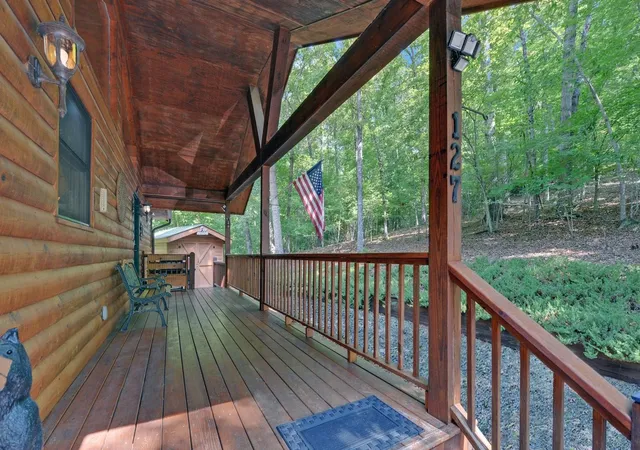 Photo 3 of Single family home for sale at 127 Lazy Crk Ln, Murphy, NC 28906 | MLS# 3614536 | Listing updated on 2026-10-08