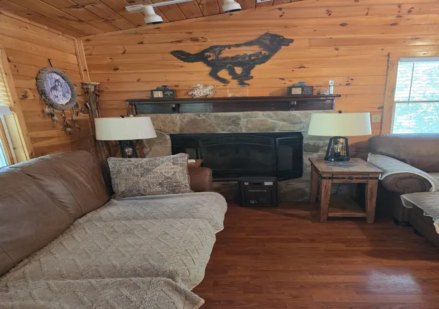 Photo 3 of Single family home for sale at 5319 Old Rocky High Top Rd, Cosby, TN 37722 | MLS# 3620020 | Listing updated on 2026-10-15