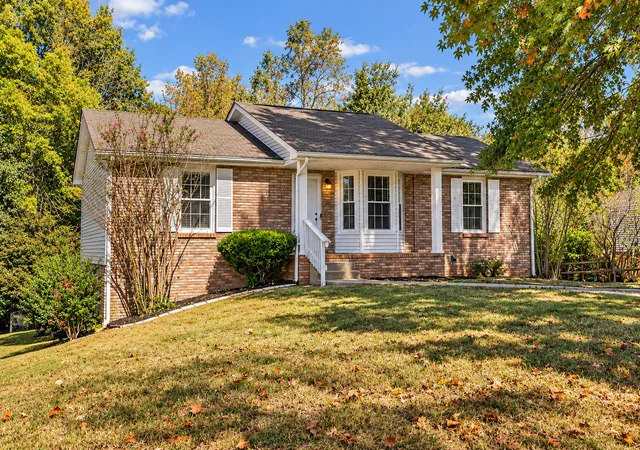 Single family home for sale at 740 Acorn Dr, Clarksville, TN 37043 | MLS# 3615290