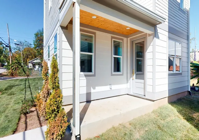 Photo 3 of Single family home for sale at 1202 52nd Avenue N, Nashville, TN 37209 | MLS# 3615077 | Listing updated on 2026-10-08